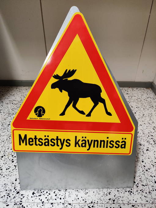 Metsästys Käynnissä Magneettinen Kyltti - Muut tarvikkeet - MK - 1